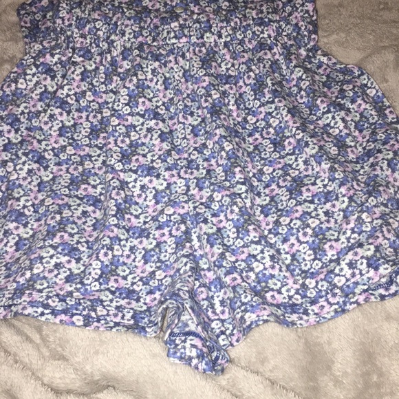 abercrombie kids floral romper - Picture 2 of 3